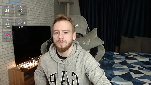 LeoPaulini online show from December 22, 10:28 am