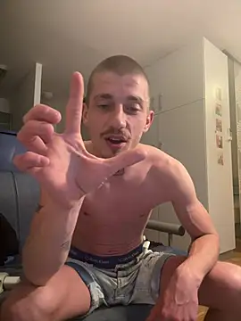 bosnianhot online show from May 3, 6:54 pm