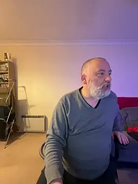 LondonTeffy online show from March 6, 10:15 pm