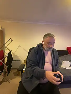 LondonTeffy online show from January 13, 10:13 pm