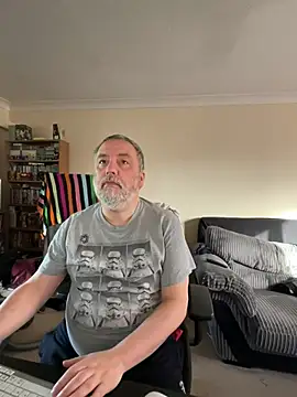 LondonTeffy online show from February 6, 10:59 am