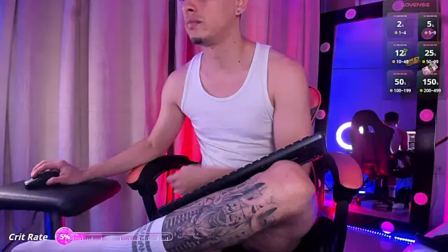 Maximo   online show from November 7, 10:57 pm