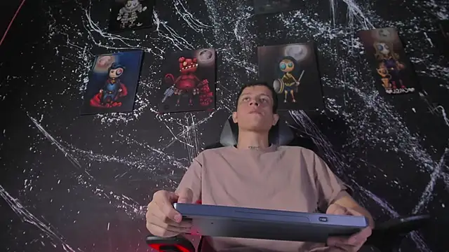 AgarEvans online show from February 13, 5:13 am