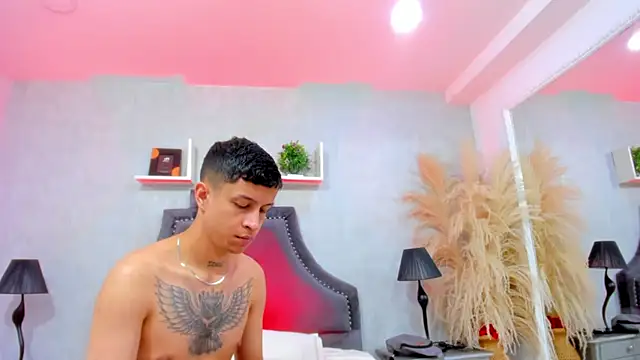 AgarEvans online show from April 18, 4:25 am