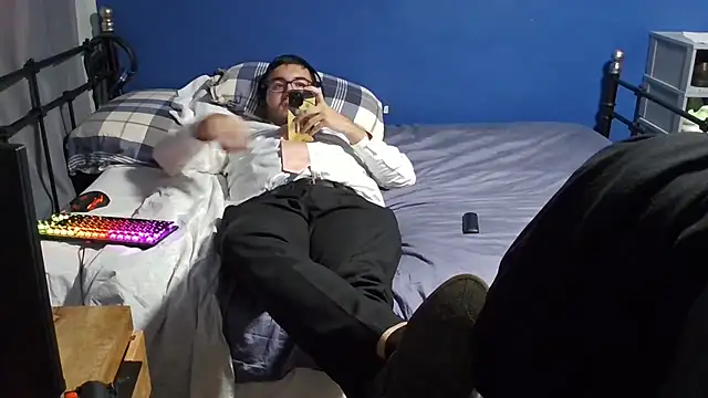 bwcalexander online show from November 12, 11:09 pm