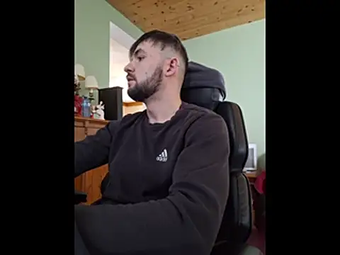 Mitchums online show from February 5, 7:43 pm