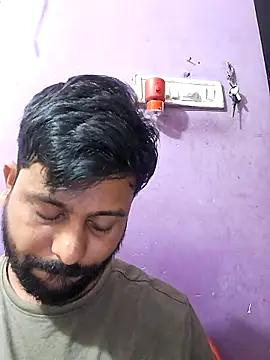 GlassBarge9 online show from March 5, 11:49 am