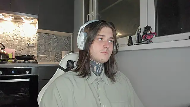  torfin  online show from March 15, 7:48 pm