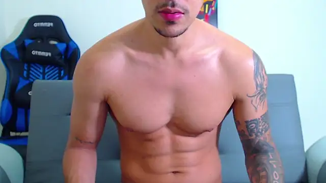 Snapshot of Tristan-bm chatting on January 21, 9:15 pm Tristan-bm online show from January 21, 9:15 pm