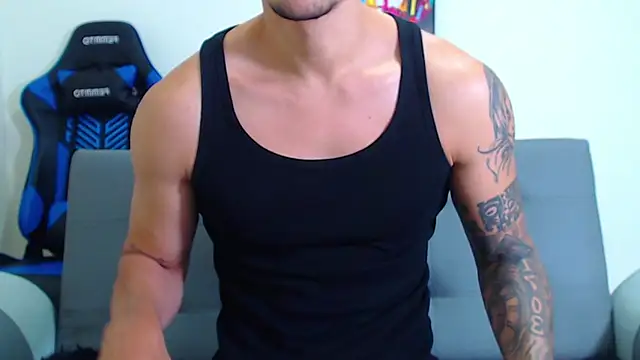 Snapshot of Tristan-bm chatting on January 24, 3:02 pm Tristan-bm online show from January 24, 3:02 pm