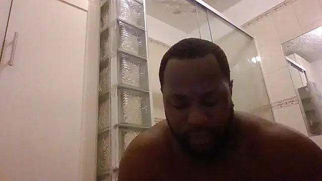 Snapshot of Bighood_T chatting on October 20, 4:49 am Bighood T online show from October 20, 4:49 am