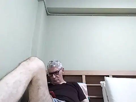 BIGUNCUTHARDCOCK online show from December 20, 2:24 pm