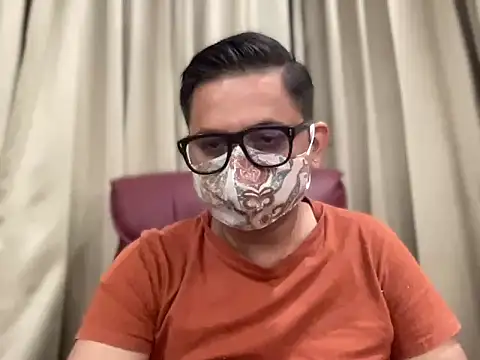 slavekinky001 online show from October 5, 9:19 pm