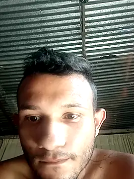 brayan7132 online show from May 2, 6:54 pm