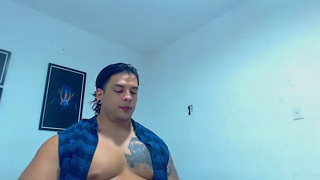 Snapshot of SilvaBranko chatting on March 14, 12:21 am SilvaBranko online show from March 14, 12:21 am