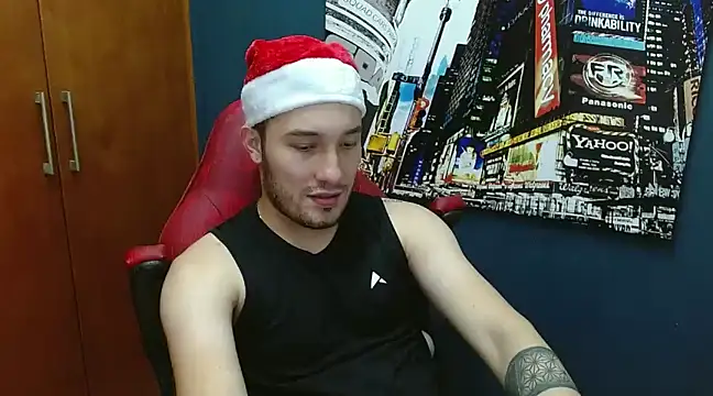Snapshot of Airon_Blade chatting on December 15, 10:26 pm Airon Blade online show from December 15, 10:26 pm