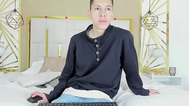 thiago19s online show from December 2, 7:06 pm