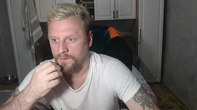 ANGELALEXYNO2024 online show from January 6, 2:10 pm