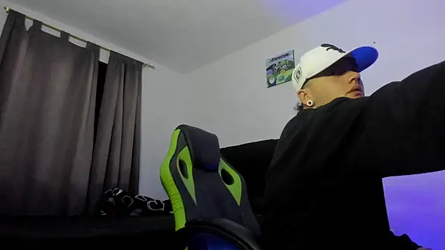 male pussy online show from February 4, 1:44 am