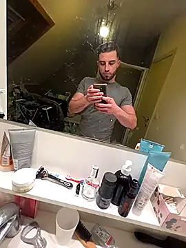 Vekie 007 online show from February 1, 7:23 pm