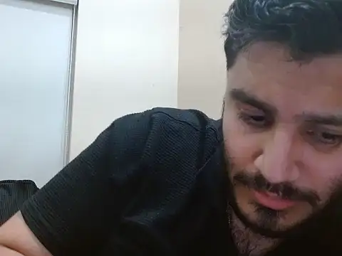 robintoit online show from April 6, 4:52 pm