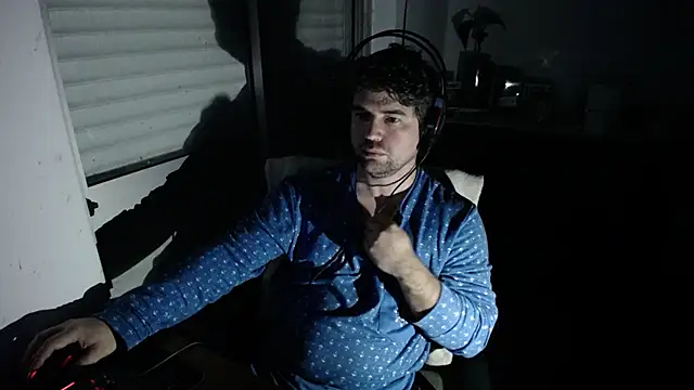 Kohaynewbie online show from April 11, 11:08 pm