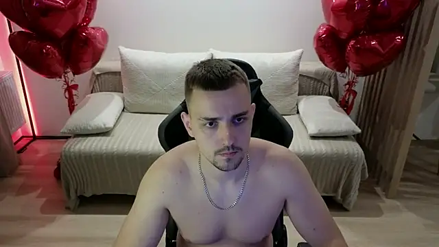 Snapshot of Larstar01 chatting on September 26, 9:56 pm Larstar01 online show from September 26, 9:56 pm