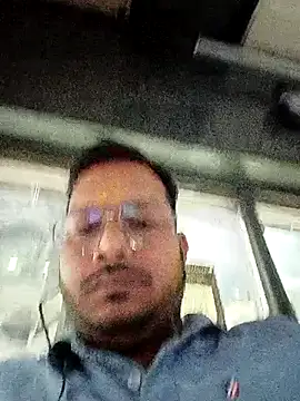 DeepakXxxR86 online show from March 4, 8:16 pm