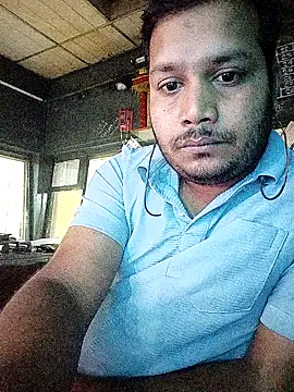 DeepakXxxR86 online show from April 18, 9:36 pm