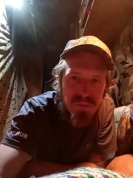 hothippie420 online show from November 30, 2:13 am