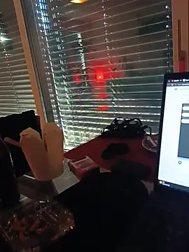 Nylonbuebchen online show from June 11, 4:21 am