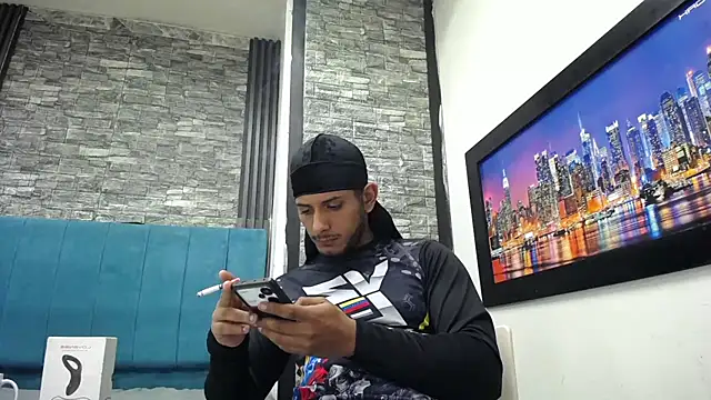 Chris Dick23 online show from March 19, 4:15 am