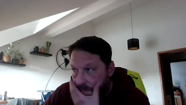 BennyLommy online show from March 26, 2:10 pm