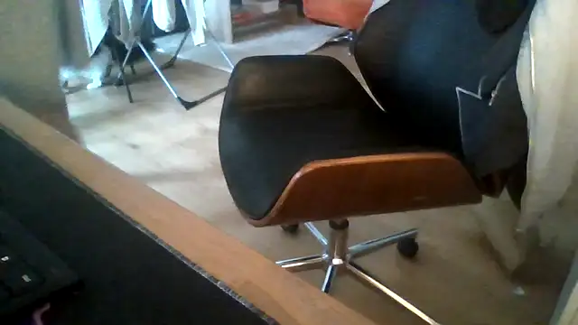 BennyLommy online show from February 14, 2:23 pm