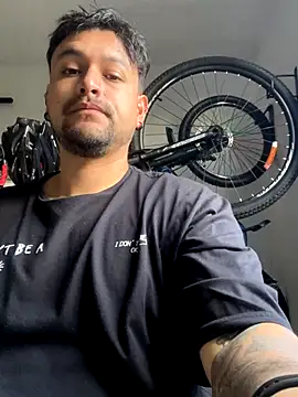 hans ro online show from November 11, 6:02 pm