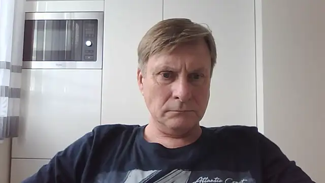 johnnym1 online show from February 10, 1:05 pm