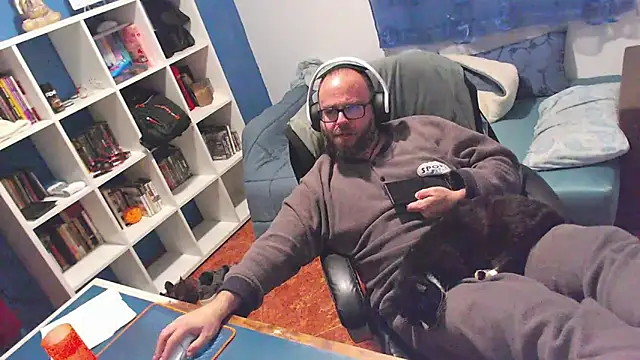 ravingr4d4 online show from February 27, 12:23 am