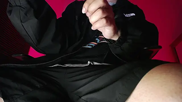 zacwatson  online show from October 27, 3:09 am