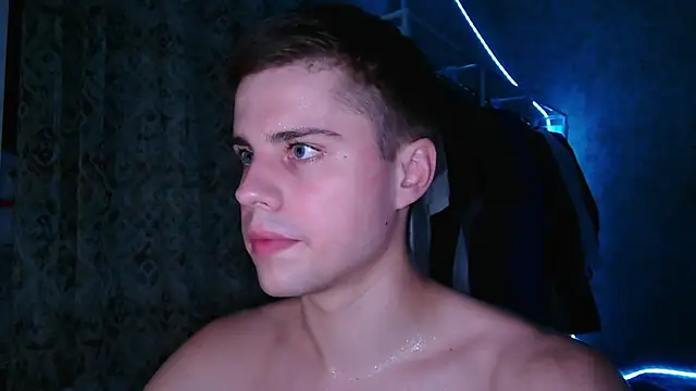 GYMGUYGAY online show from June 29, 9:37 pm