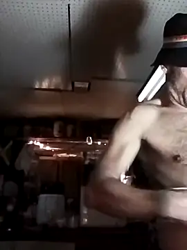 Snapshot of Dickinyou1980 chatting on November 1, 4:44 pm Dickinyou1980 online show from November 1, 4:44 pm