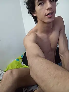 whit3 raven  online show from May 11, 2:19 pm