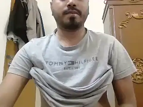 Snapshot of desiboyasif chatting on September 28, 5:00 pm desiboyasif online show from September 28, 5:00 pm