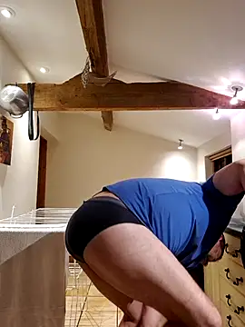 td197077 online show from September 8, 8:19 pm