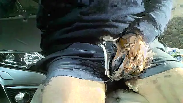 ewuich1 online show from March 28, 6:41 pm