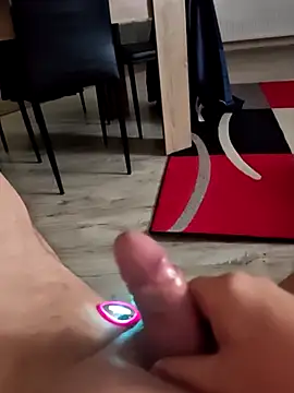 Szeltolo001 online show from February 6, 3:03 am