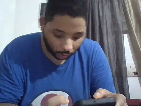 Snapshot of Dj-yefri-pauta chatting on October 25, 1:51 am Dj-yefri-pauta online show from October 25, 1:51 am