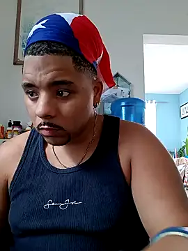 Snapshot of Dj-yefri-pauta chatting on January 24, 3:02 pm Dj-yefri-pauta online show from January 24, 3:02 pm