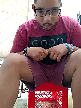 Snapshot of Dj-yefri-pauta chatting on February 3, 2:34 pm Dj-yefri-pauta online show from February 3, 2:34 pm