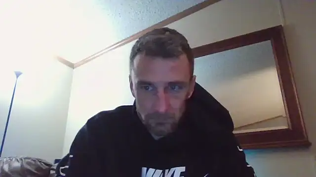 HungStud4You online show from February 2, 3:10 am