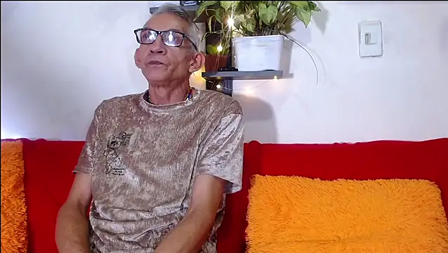 Leon hot X online show from June 16, 4:37 am